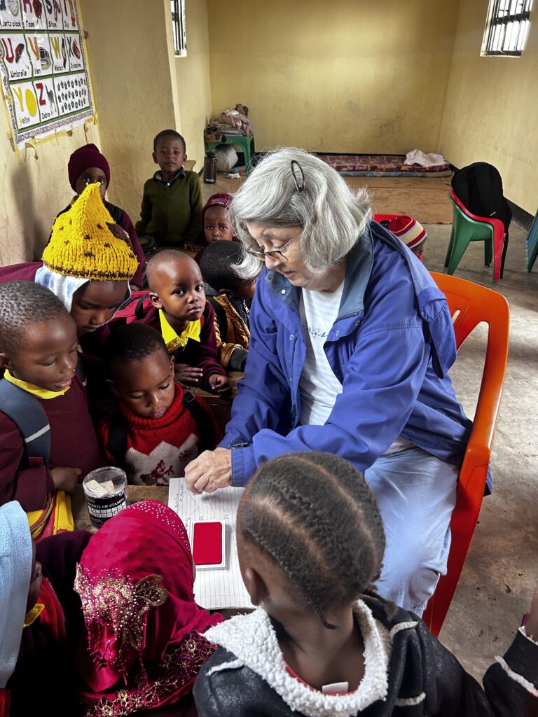 Teaching volunteering in Arusha Tanzania